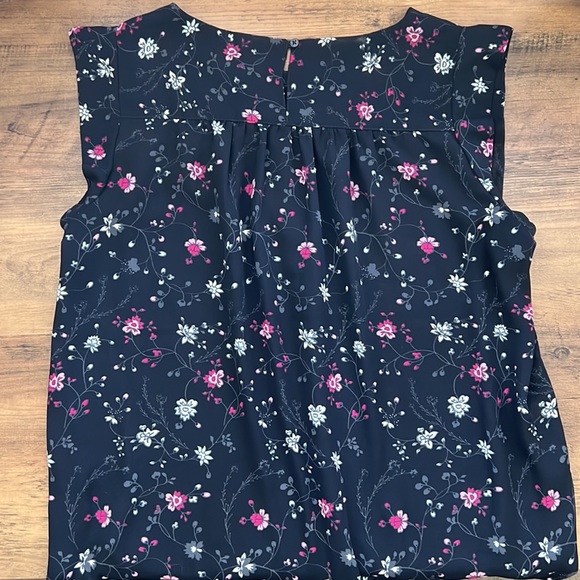 Loft SP Floral Blouse - Picture 3 of 3